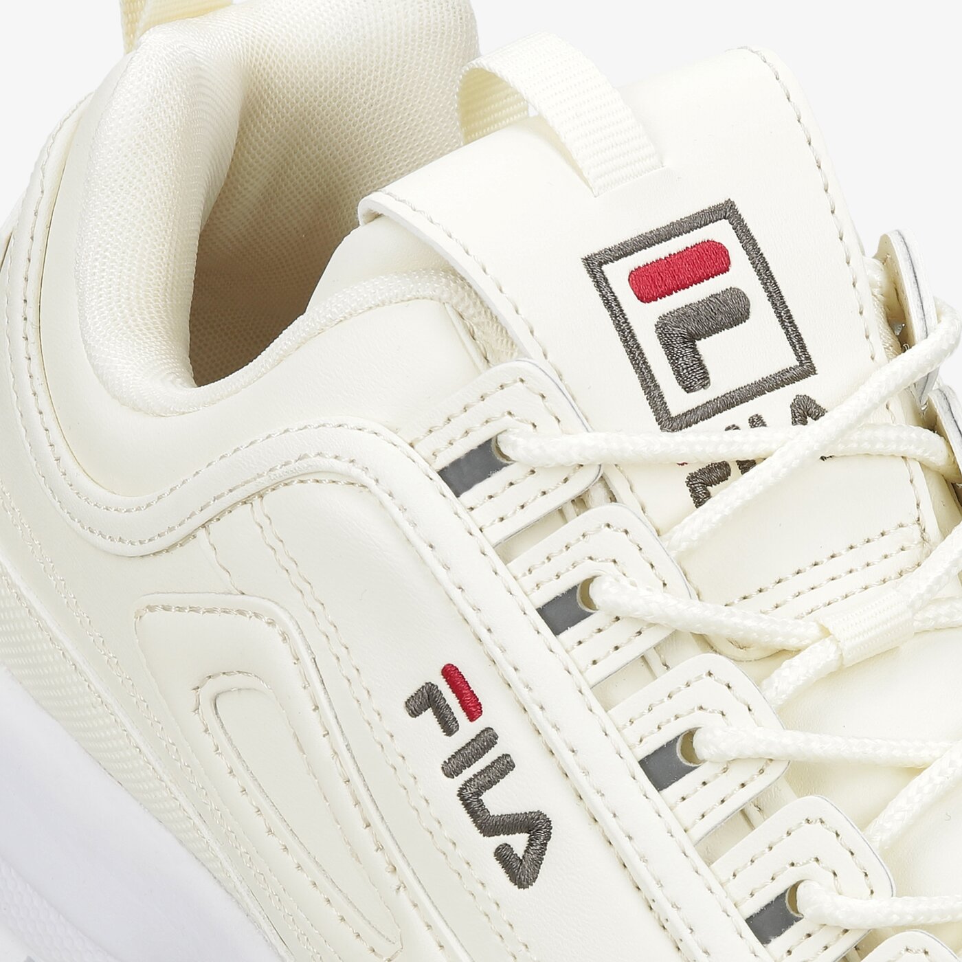 Дамски маратонки FILA DISRUPTOR LOW WMN 101030284r цвят бежов