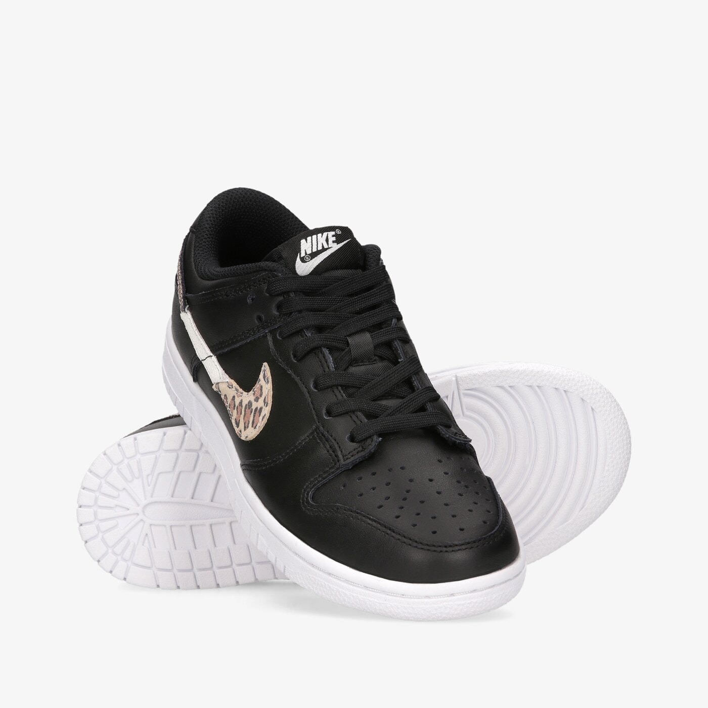 Дамски маратонки NIKE W DUNK LOW SE dd7099-001 цвят черен