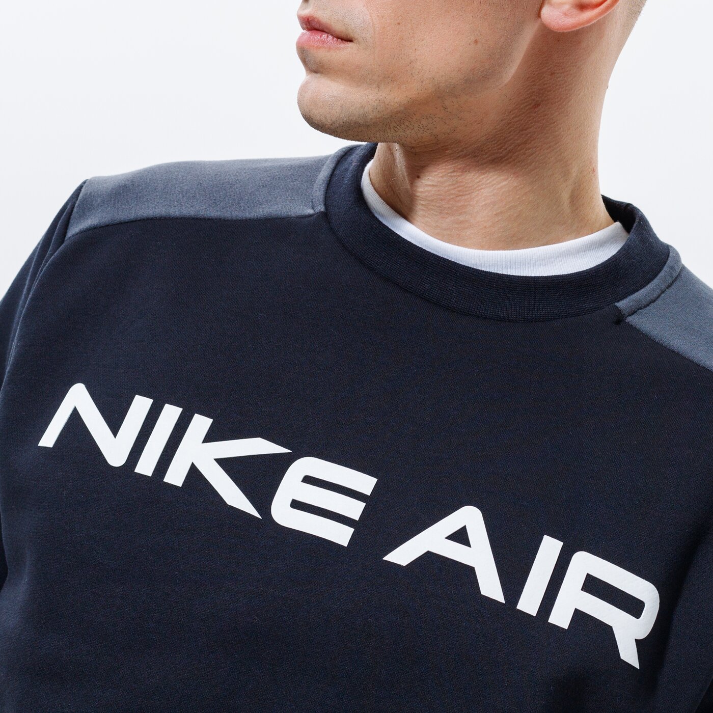 Мъжки суичър NIKE СУИТЧЪР AIR da0220-010 цвят черен