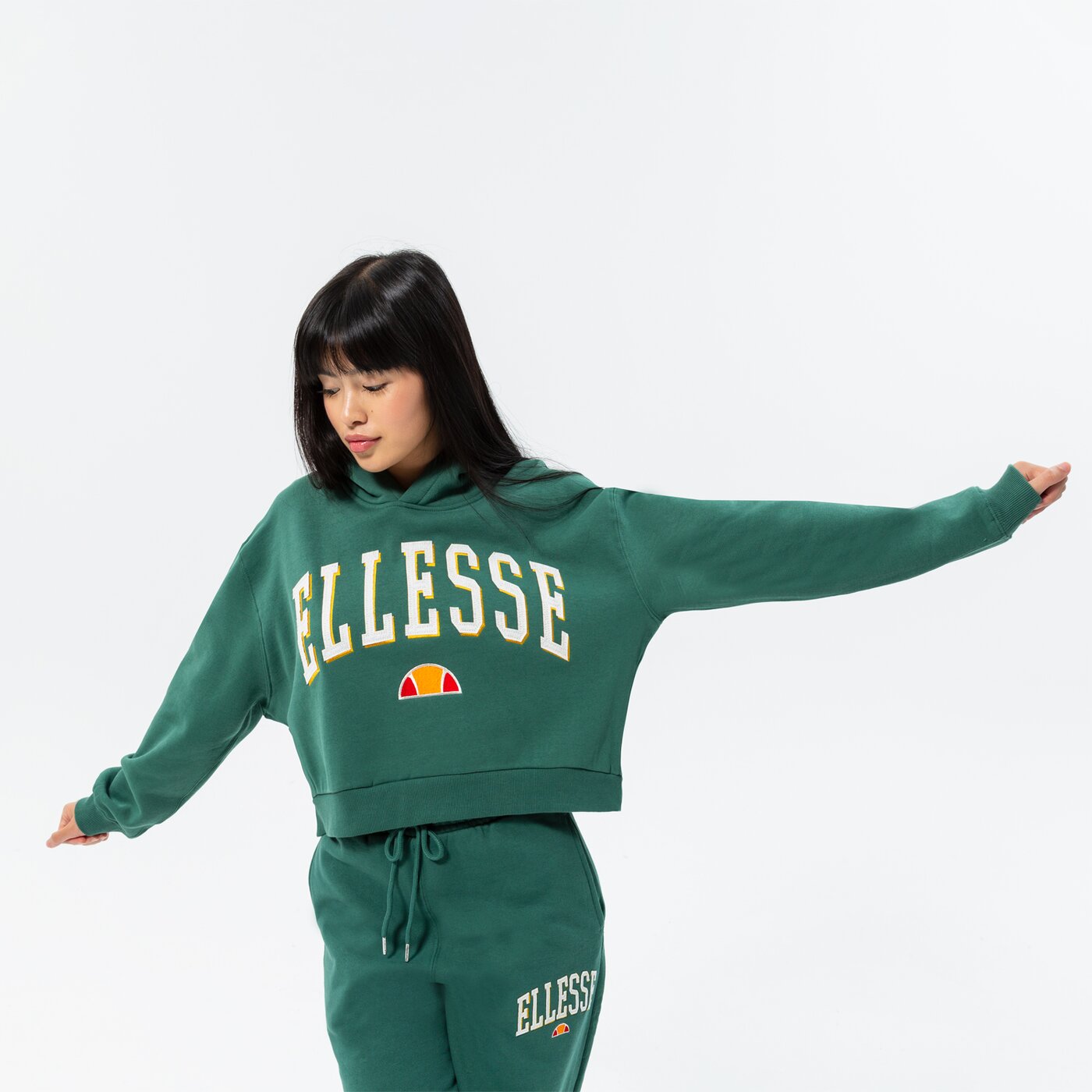 Дамски суичър ELLESSE СУИТЧЪР С КАЧУЛКА RAMO CROP HOODY DGREEN sgp15918502 цвят зелен