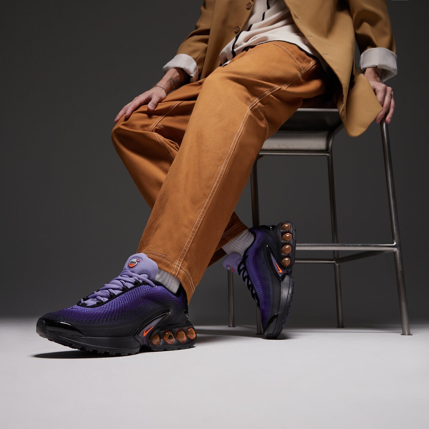 Мъжки маратонки NIKE AIR MAX DN SE hf5531-500 цвят черен