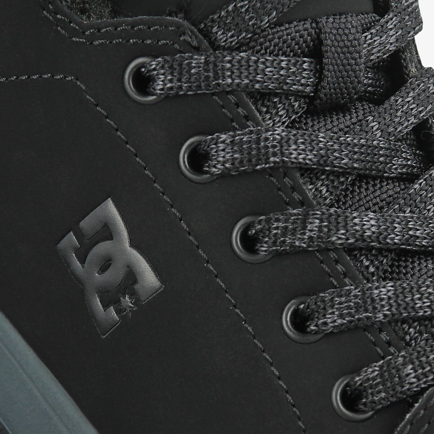 Мъжки маратонки DC CRISIS HIGH WNT. adys100116blg цвят черен