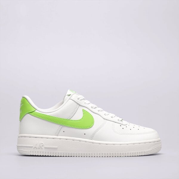 Дамски маратонки NIKE AIR FORCE 1 '07 dd8959-112 цвят бял