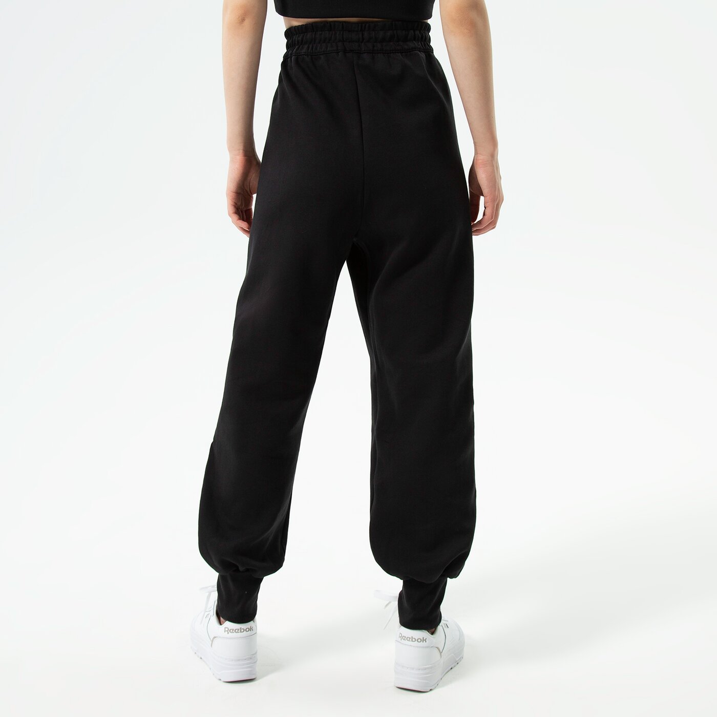 Дамски панталони ADIDAS ПАНТАЛОНИ CUFFED PANT hk5064 цвят черен