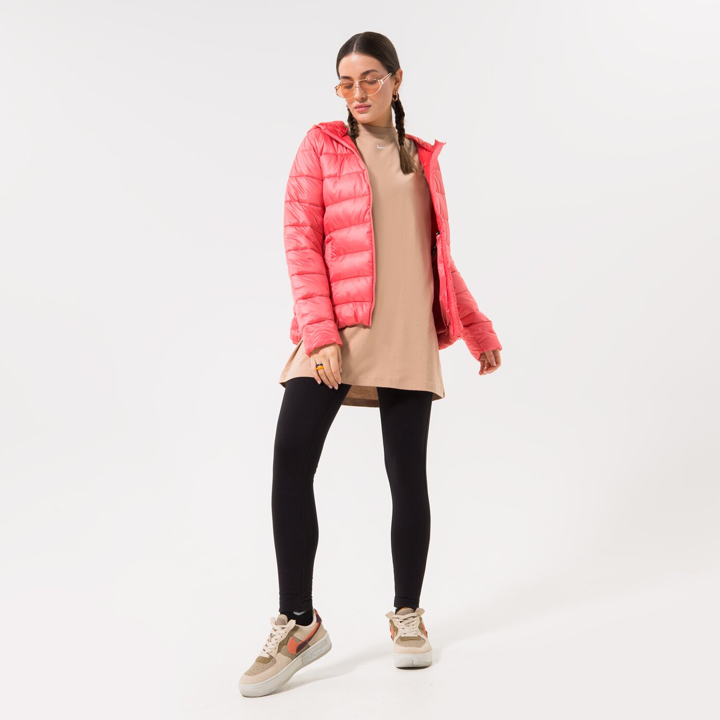 Дамска тениска NIKE ТЕНИСКА W NSW SS ТОП SU cj2242200 цвят бежов