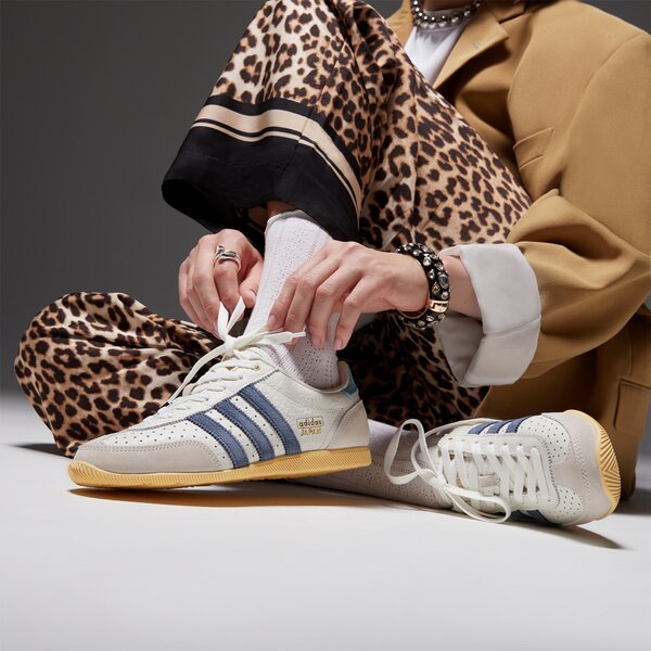 Дамски маратонки ADIDAS JAPAN W jq9519 цвят бял