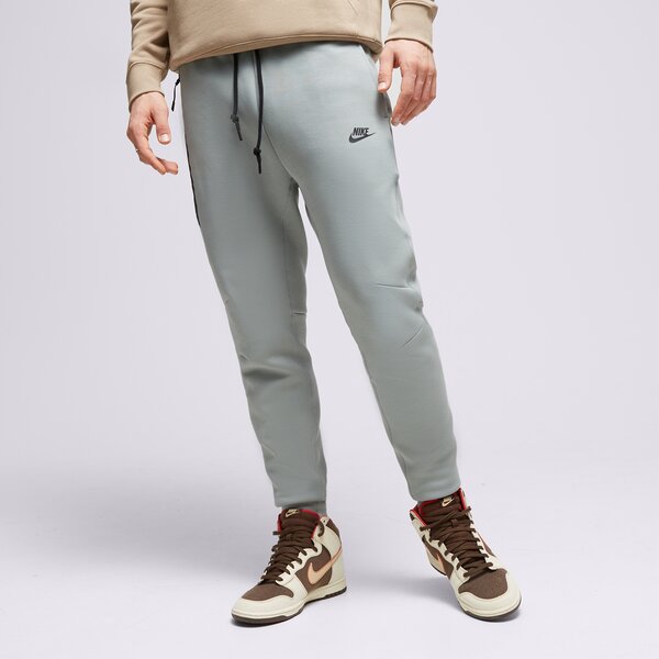 Мъжки панталони NIKE ПАНТАЛОНИ TECH FLEECE JOGGER fb8002-330 цвят сив