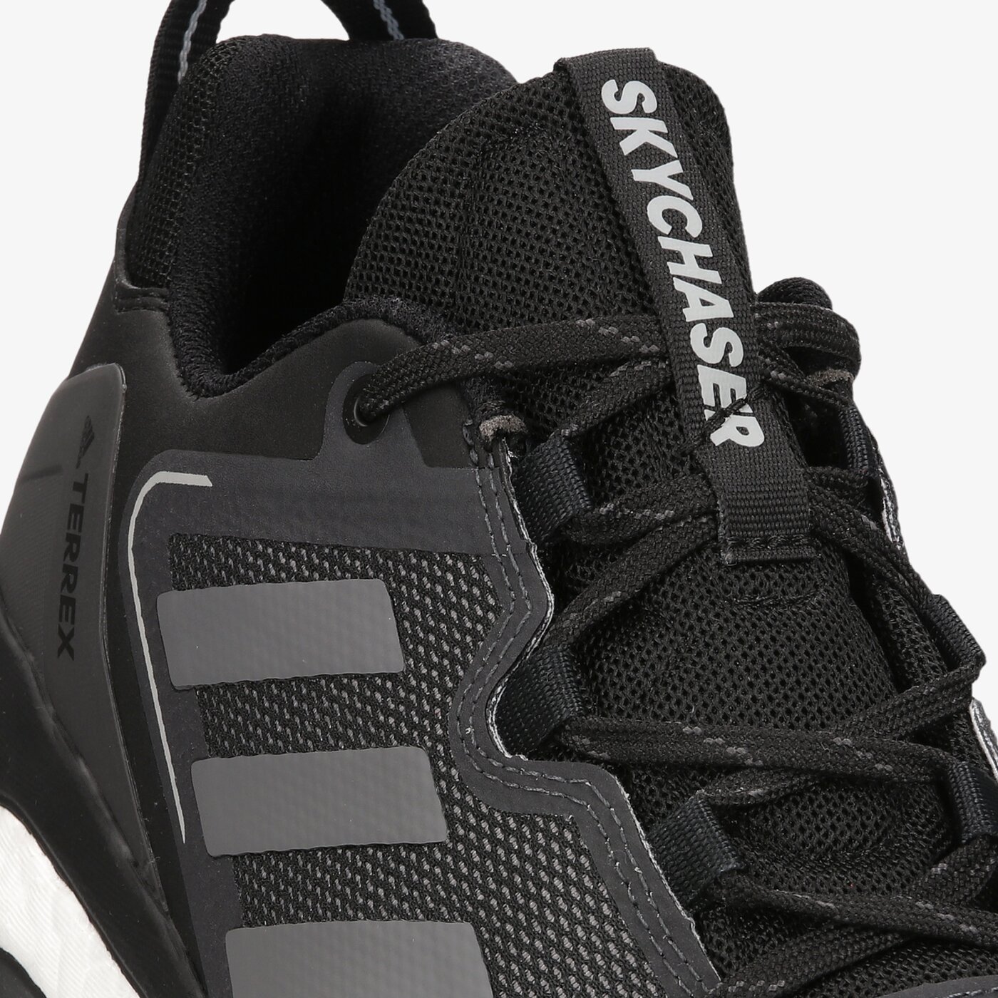 Мъжки туристически обувки ADIDAS TERREX SKYCHASER 2 fw2921 цвят черен