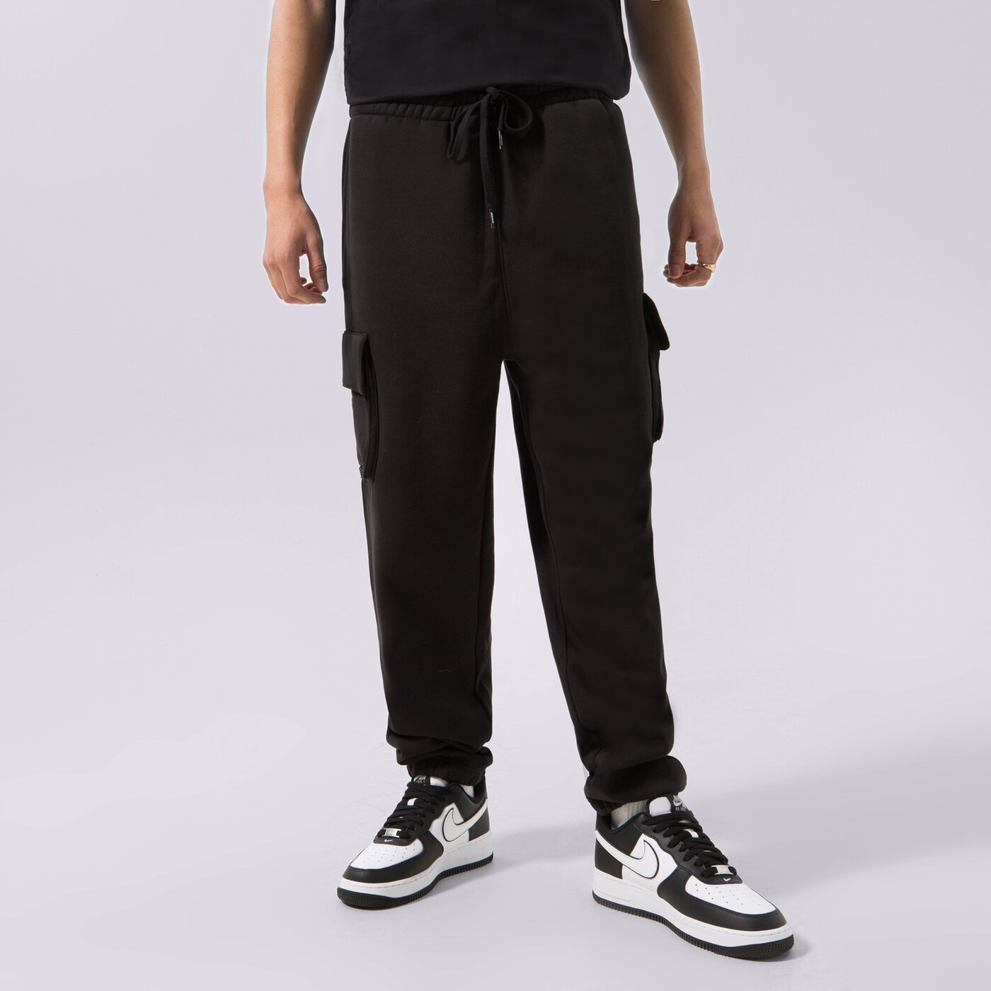 Мъжки панталони NEW ERA ПАНТАЛОНИ NE RELAXED CARGO NONE 60332297 цвят черен