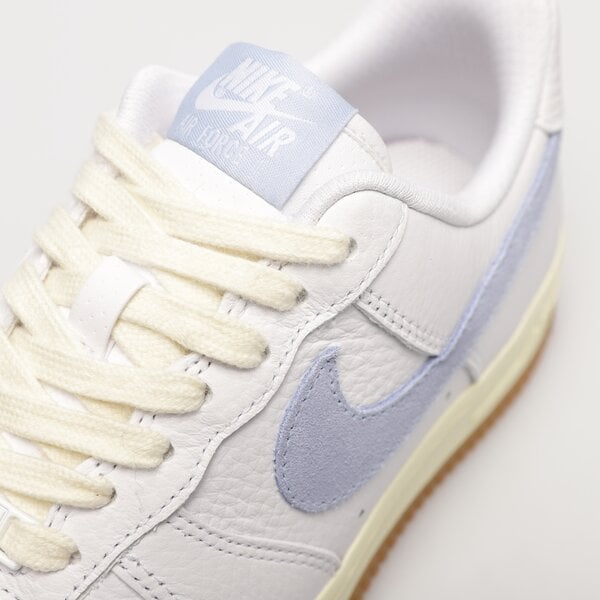 Дамски маратонки NIKE WMNS AIR FORCE 1 '07  fd9867-100 цвят бял