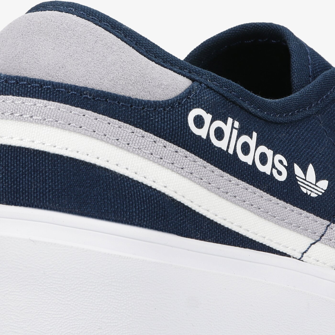 Мъжки маратонки ADIDAS DELPALA fy9311 цвят тъмносин