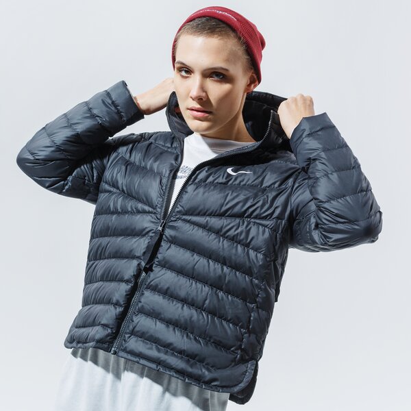 Дамско зимно яке NIKE ЯКЕ ЗИМНО W NSW WR LT WT DWN JKT cu5094-011 цвят черен