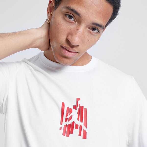 Мъжка тениска JORDAN ТЕНИСКА M J BRAND GFX SS CREW fd7025-100 цвят бял
