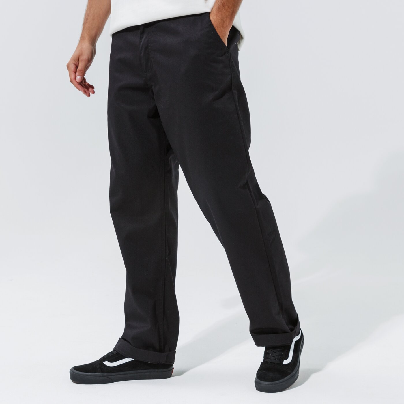 Мъжки панталони VANS ПАНТАЛОНИ AUTHENTIC CHINO LOOSE PANT vn0a5fjbblk1 цвят черен