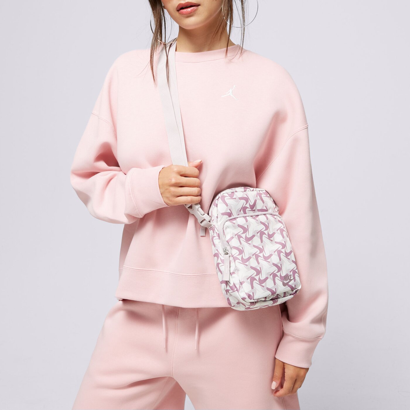 Дамска чанта за кръст NIKE ЧАНТА NIKE HERITAGE fz2526-133 цвят многоцветен