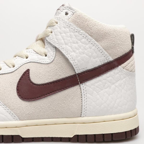 Дамски маратонки NIKE DUNK HIGH  fb8482-100 цвят бял