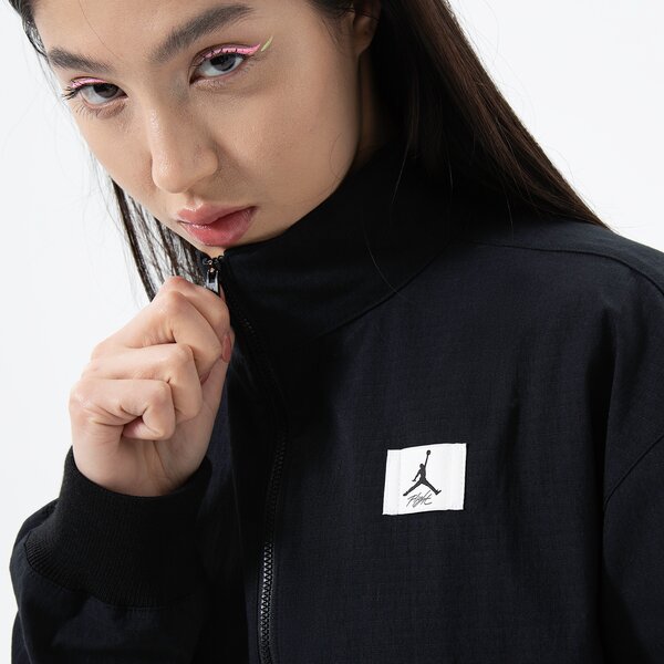 Дамско преходно яке JORDAN ЯКЕ W J FLIGHT WVN JACKET dq4625-010 цвят черен