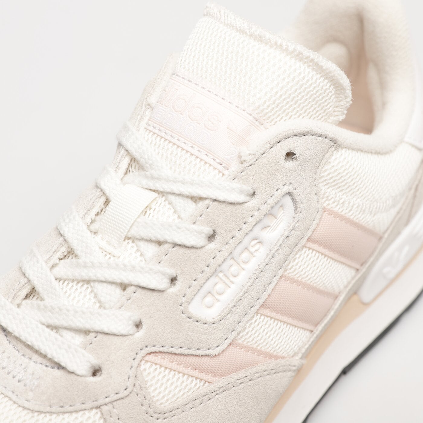 Дамски маратонки ADIDAS TREZIOD 2 W gy2453 цвят многоцветен