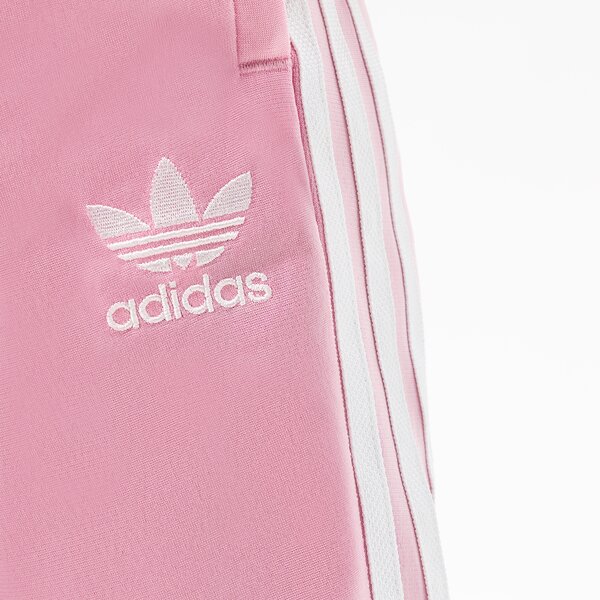 Детски панталони ADIDAS ПАНТАЛОНИ SST TRACK PANTS GIRL hd2046 цвят розов