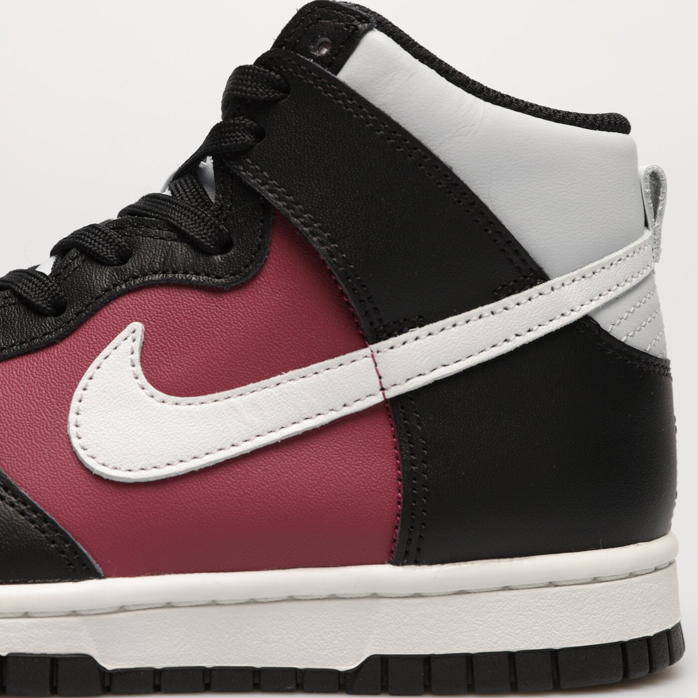 Дамски маратонки NIKE DUNK HIGH  dd1869-005 цвят многоцветен