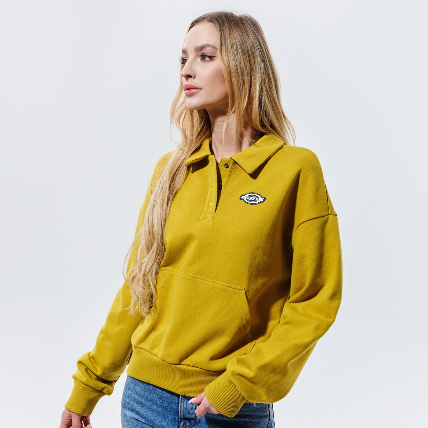 Дамски суичър VANS СУИТЧЪР WM DOME GROWN ТЕНИСКА ТИП ПОЛО F vn0a4satzlm1 цвят кафяв