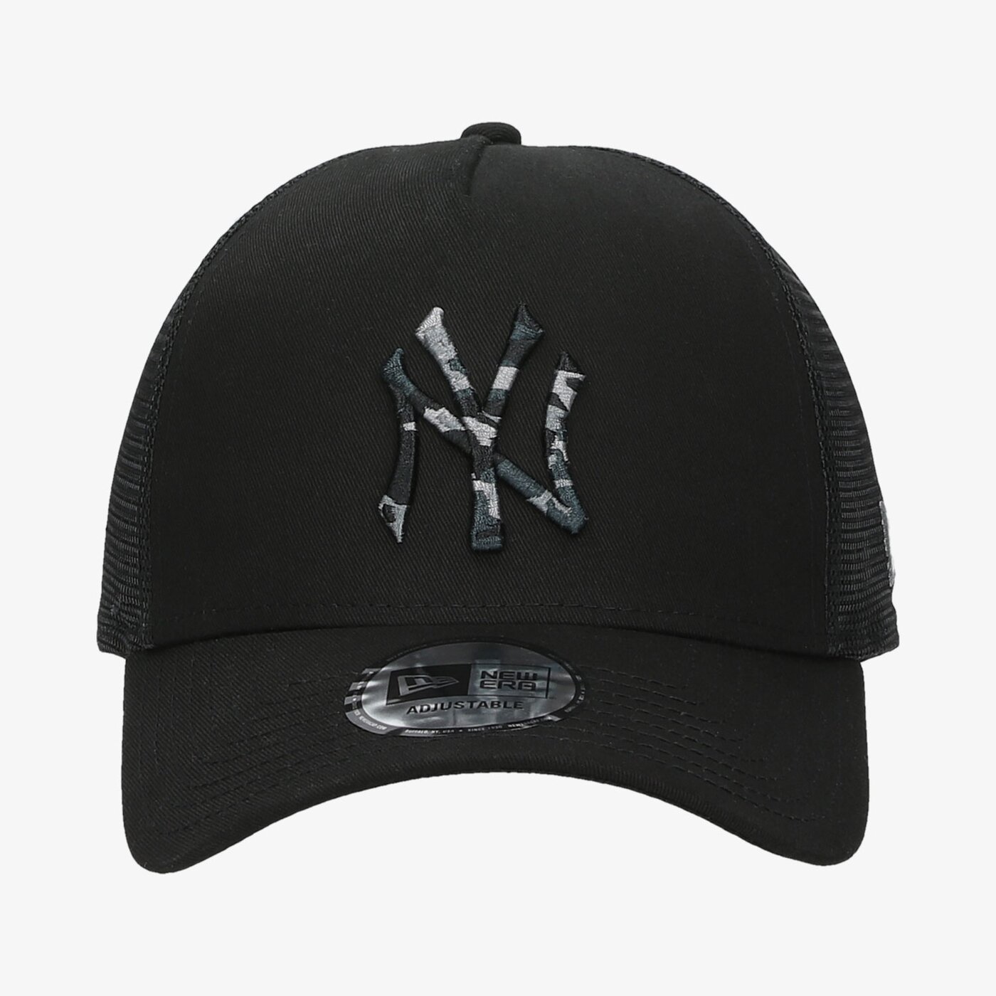 Дамска шапка с козирка NEW ERA ШАПКА CAMO INFILL TRUCKER NEYYAN BLK 60112693 цвят черен