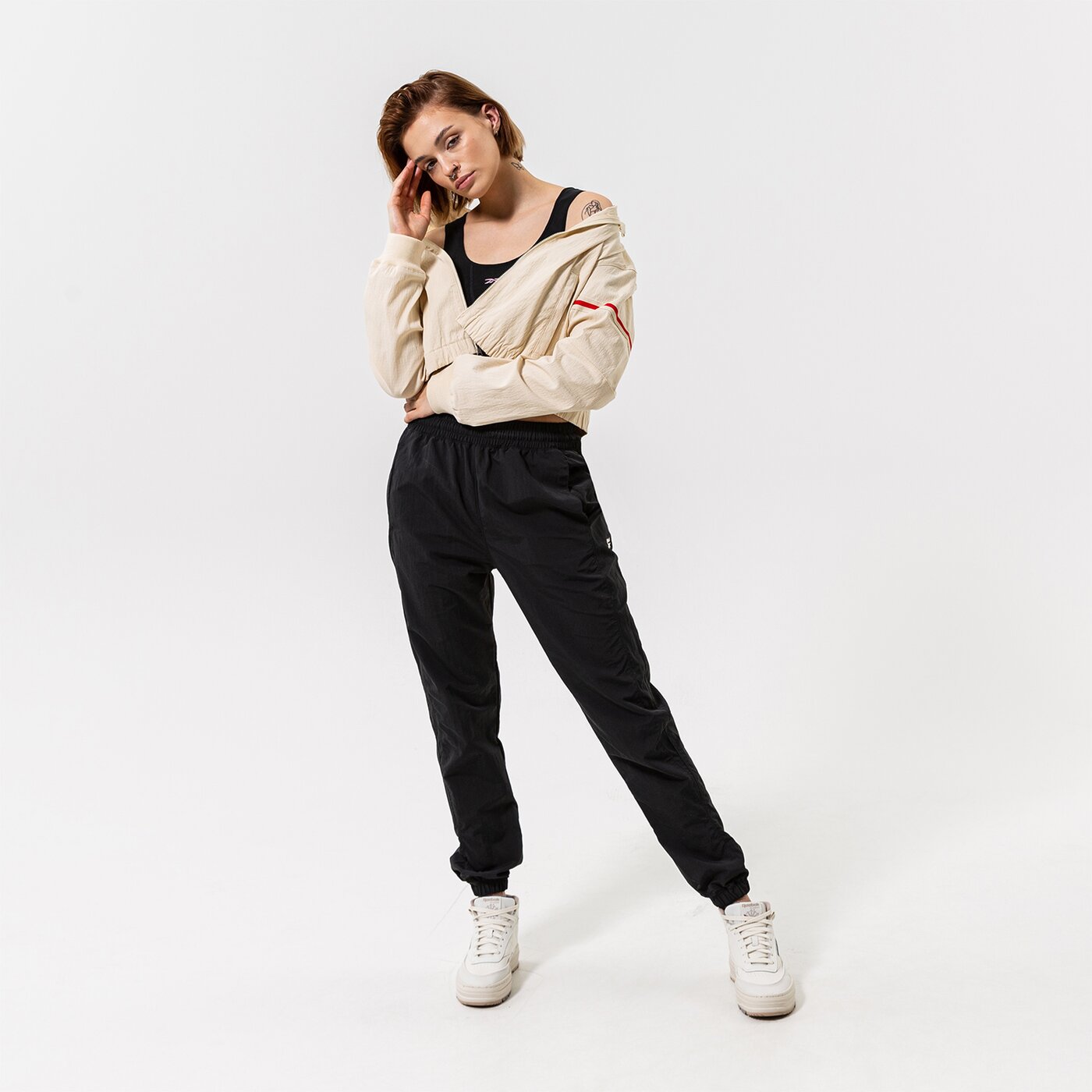 Дамска тениска REEBOK ПОТНИК CL HERITAGE ПОТНИК hg1175 цвят черен