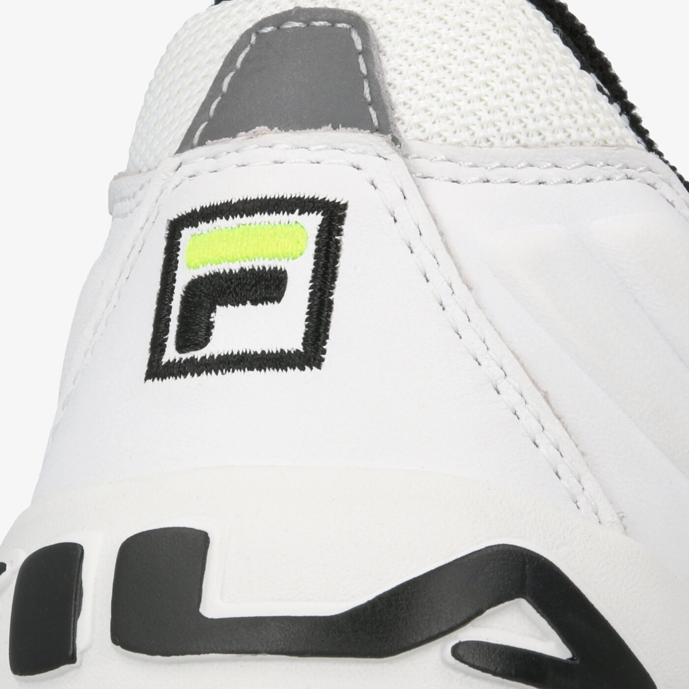 Дамски маратонки FILA DSTR97 WMN 101059790v цвят бял