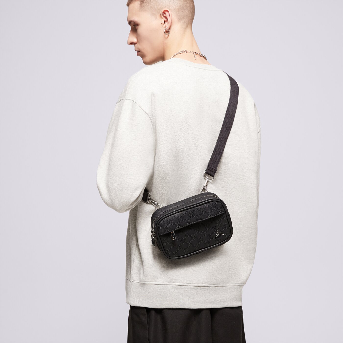 Дамски сак JORDAN ЧАНТА JAM MONOGRAM CAMERA BAG ma0988-g0t цвят черен