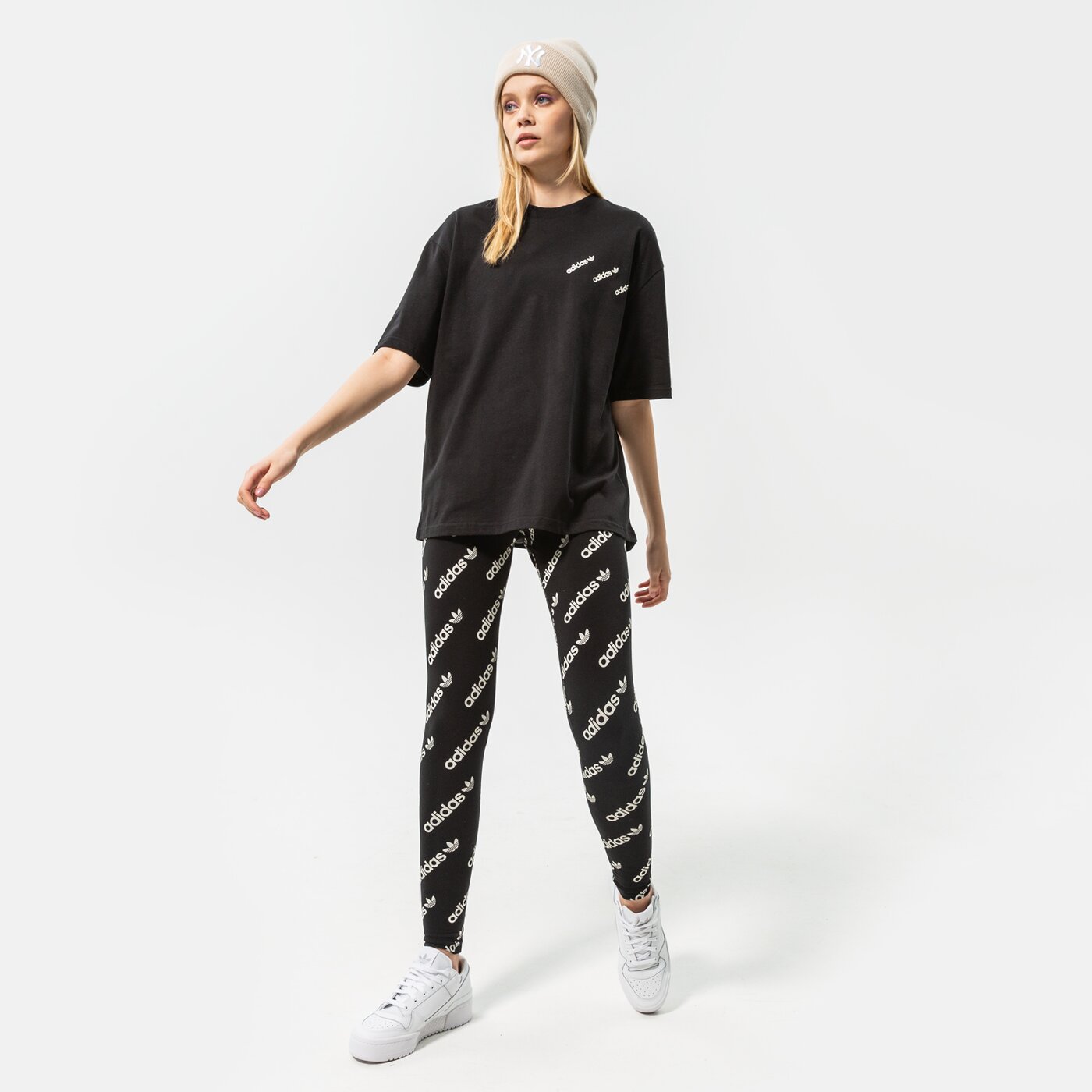 Дамска тениска ADIDAS ТЕНИСКА TEE hm4879 цвят черен