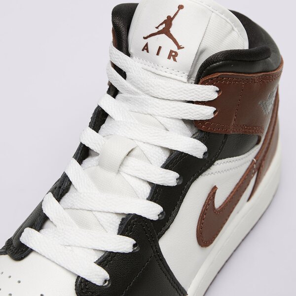 Детски маратонки JORDAN AIR JORDAN 1 MID SE hf3193-102 цвят кафяв