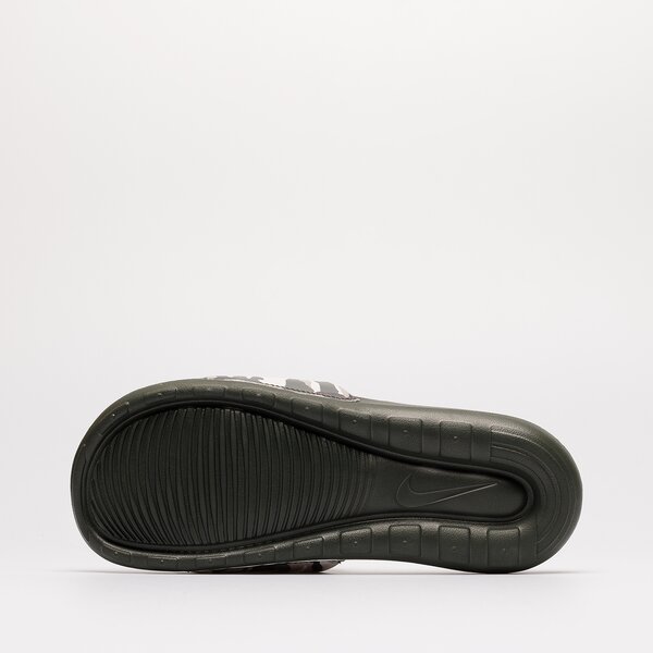 Мъжки чехли и сандали NIKE VICTORI ONE cn9678-300 цвят многоцветен