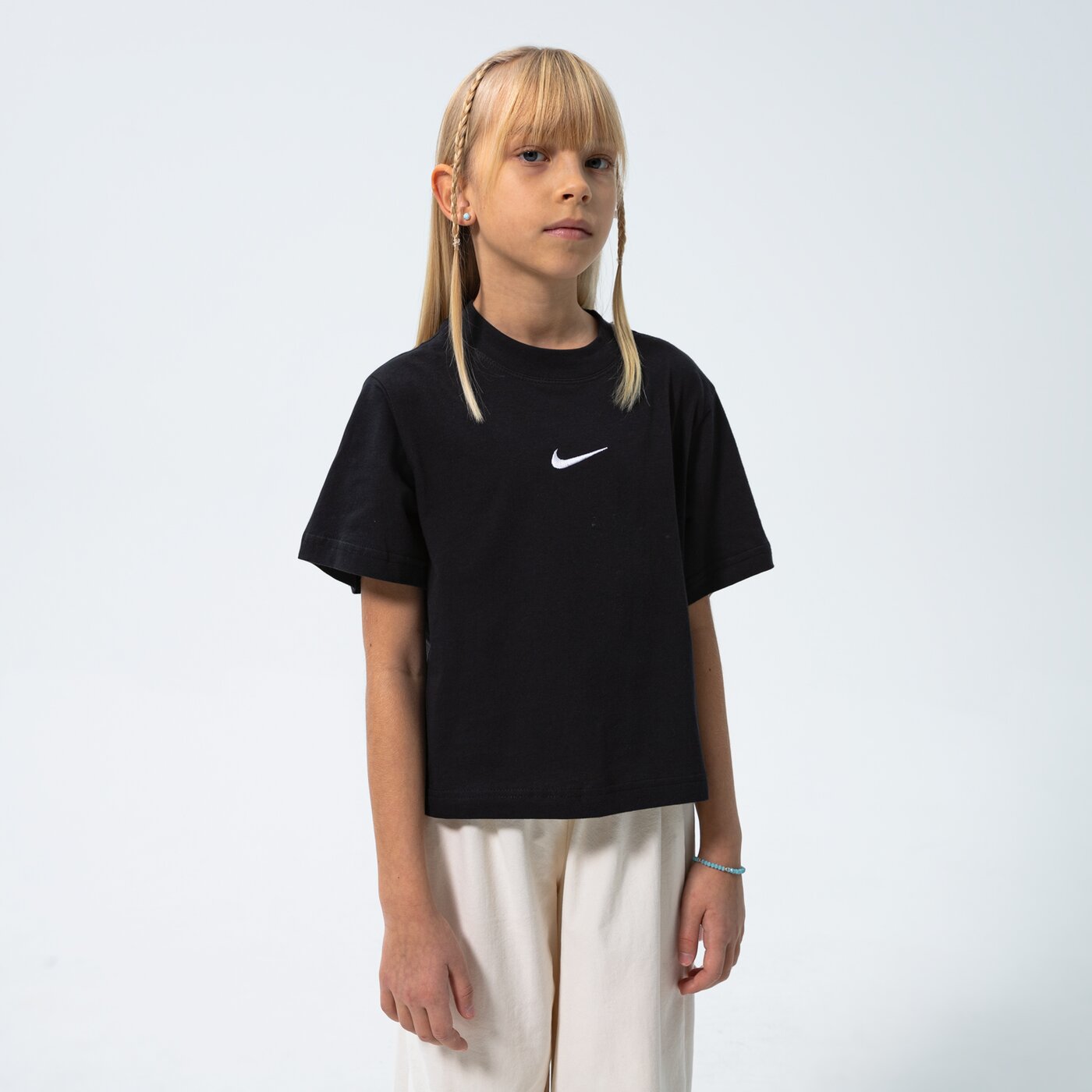 Детска тениска NIKE ТЕНИСКА SPORTSWEAR GIRL dh5750-010 цвят черен