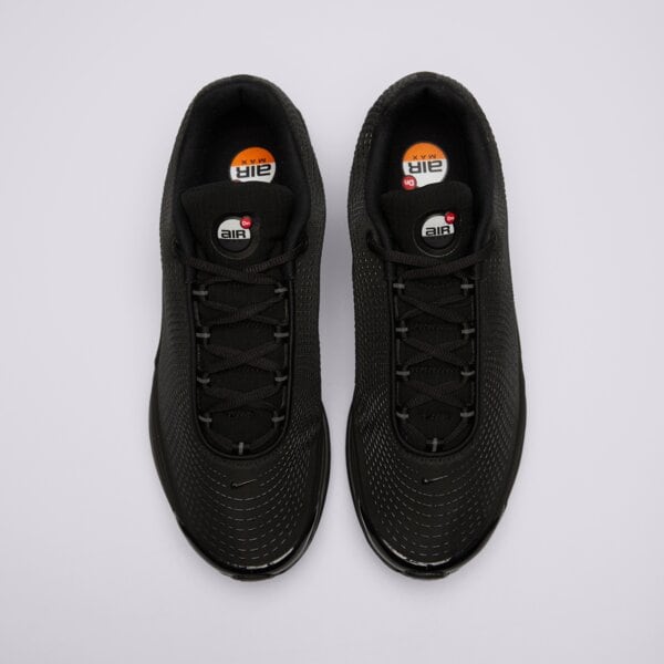 Мъжки маратонки NIKE AIR MAX DN dv3337-021 цвят черен