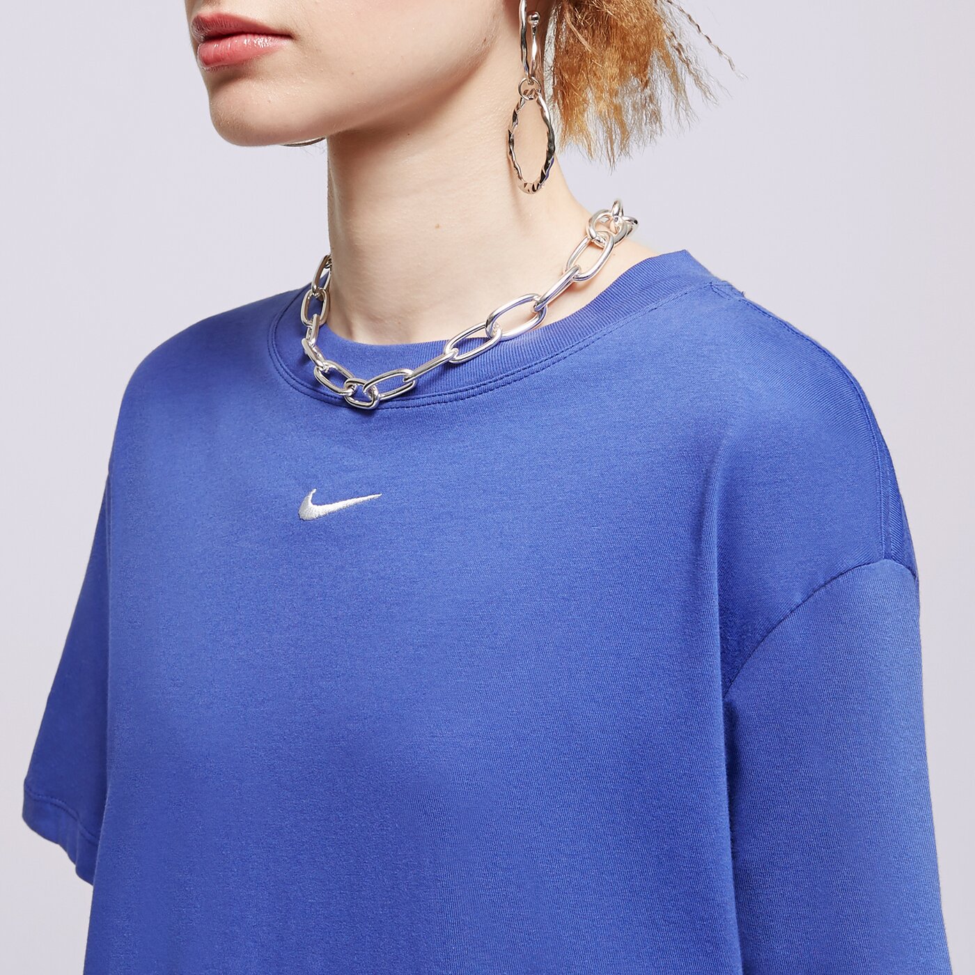 Дамска тениска NIKE ТЕНИСКА ESS BF T LAPIS dn5697-430 цвят тъмносин
