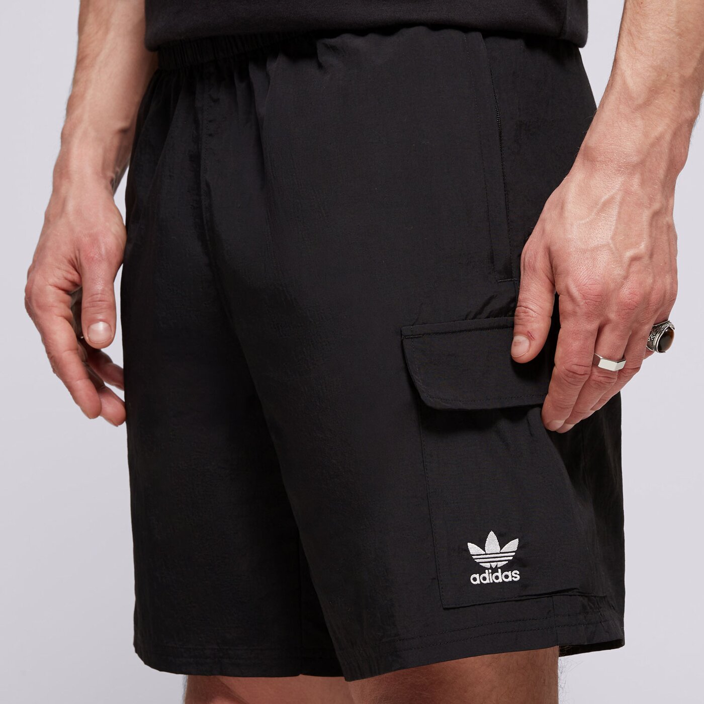 Мъжки къси панталони ADIDAS ШОРТИ ESS WVN SHORTS jd0406 цвят черен