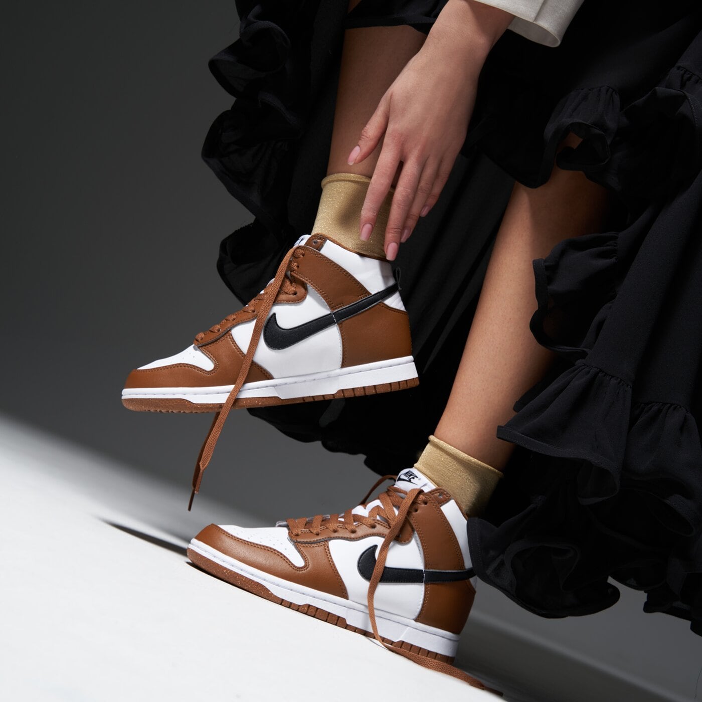 Дамски маратонки NIKE W DUNK HIGH NN fv5960-200 цвят бял