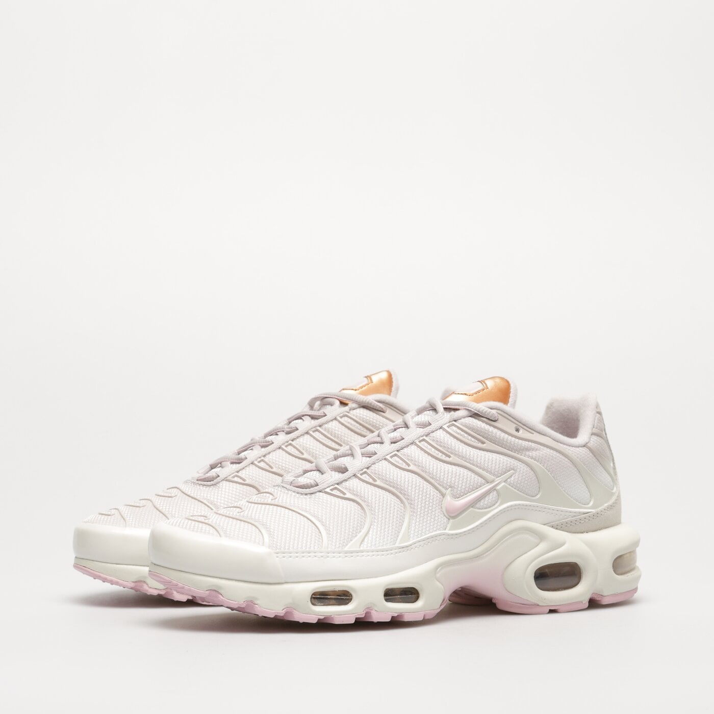 Дамски маратонки NIKE AIR MAX PLUS dd6612-001 цвят сив