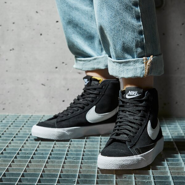 Дамски маратонки NIKE WMNS BLAZER MID '77 dd6613-001 цвят черен