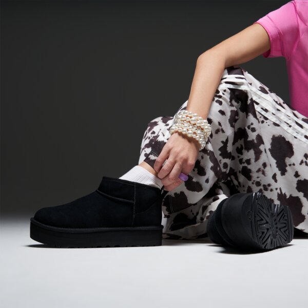 Детски кежуал UGG CLASSIC ULTRA MINI PLATFORM  1157791k-blk цвят черен