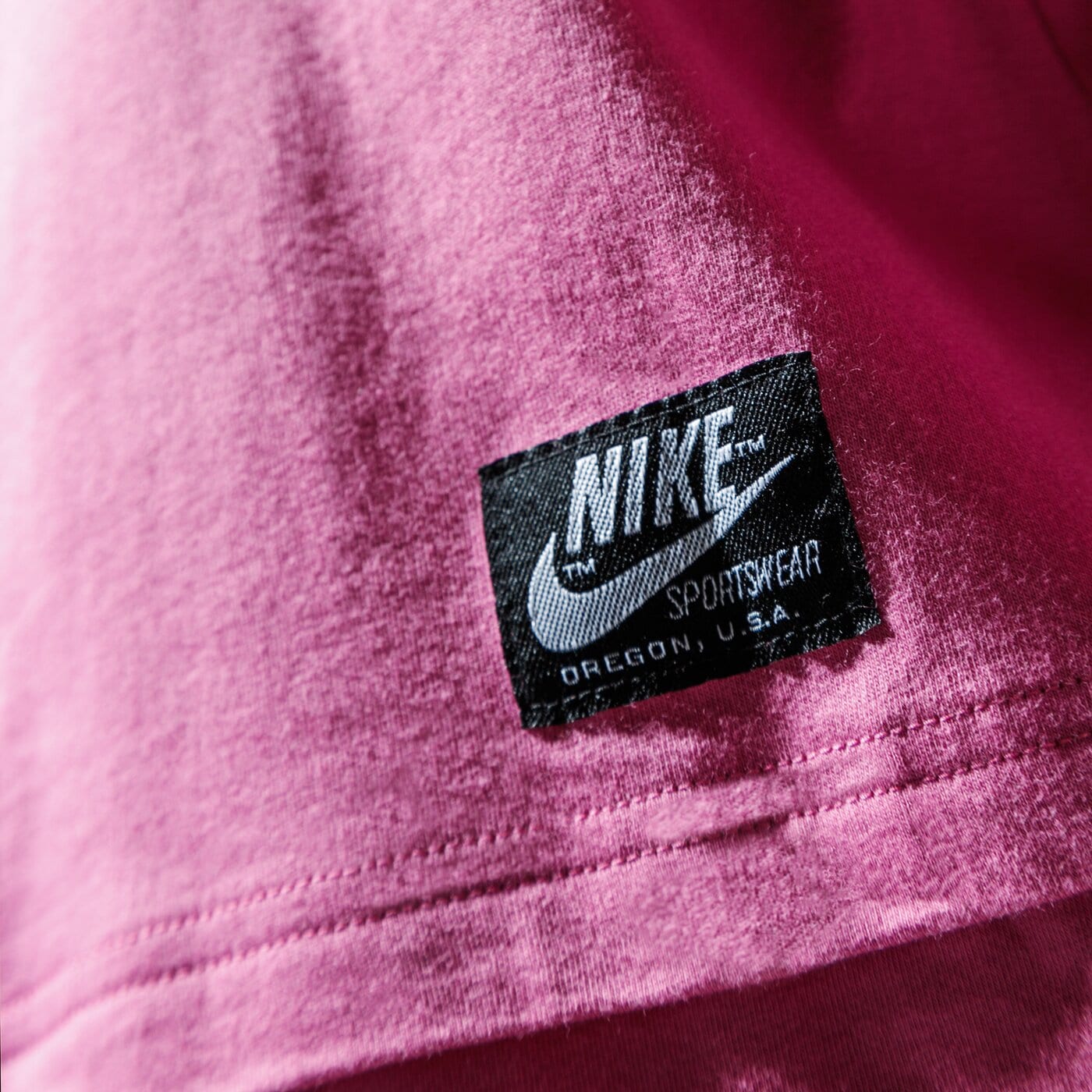 Дамска тениска NIKE ТЕНИСКА W NSW ICN CLSH SS ТОП cj2040-691 цвят розов