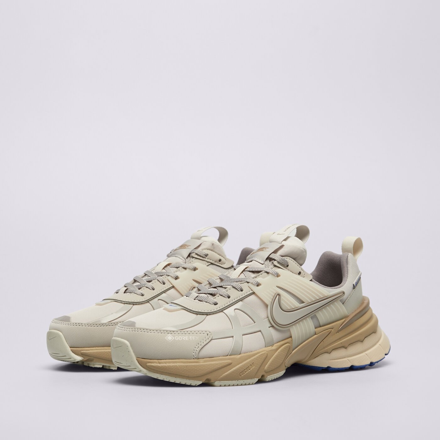 Дамски маратонки NIKE V2K RUN GTX fz2622-002 цвят бежов