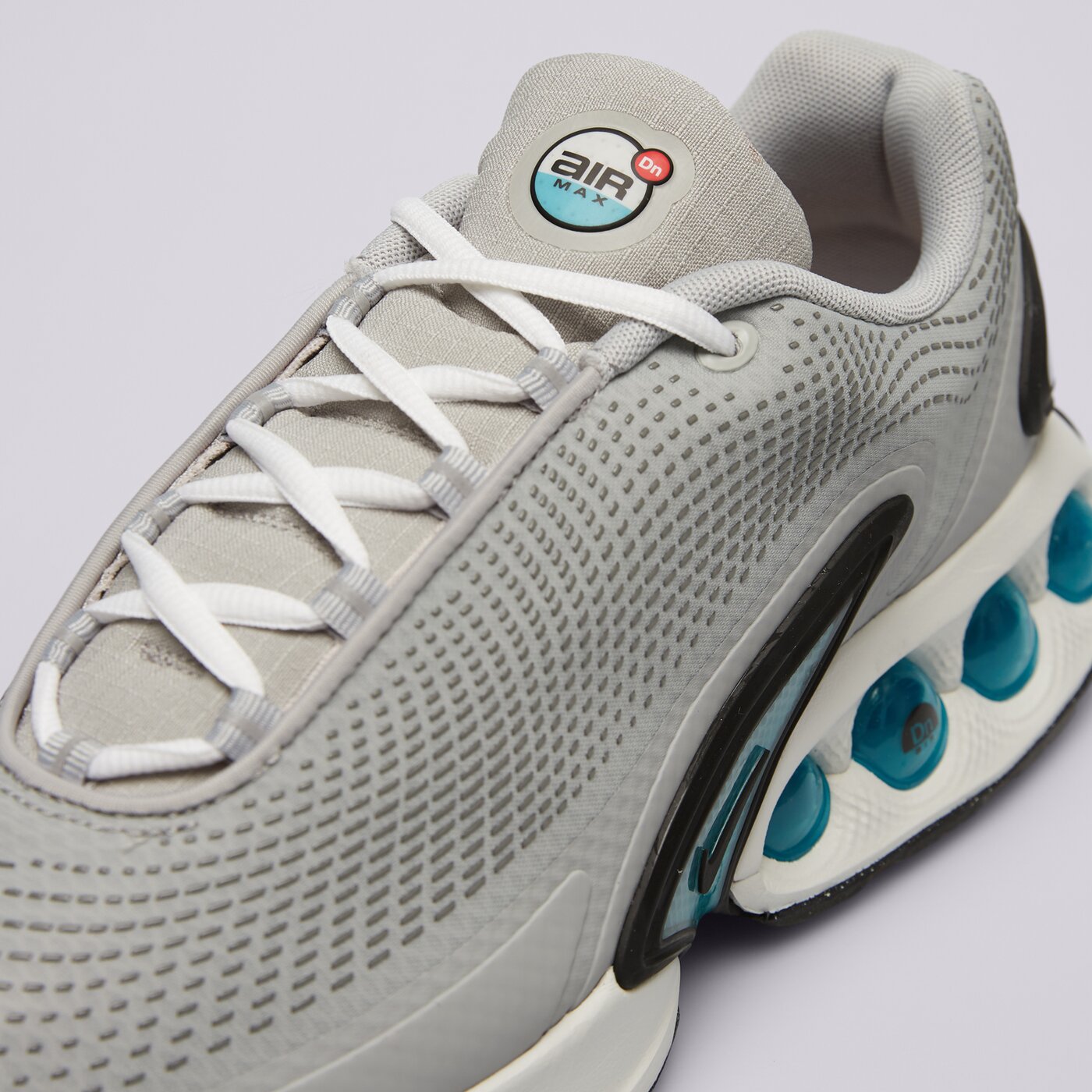 Мъжки маратонки NIKE AIR MAX DN dv3337-022 цвят сив