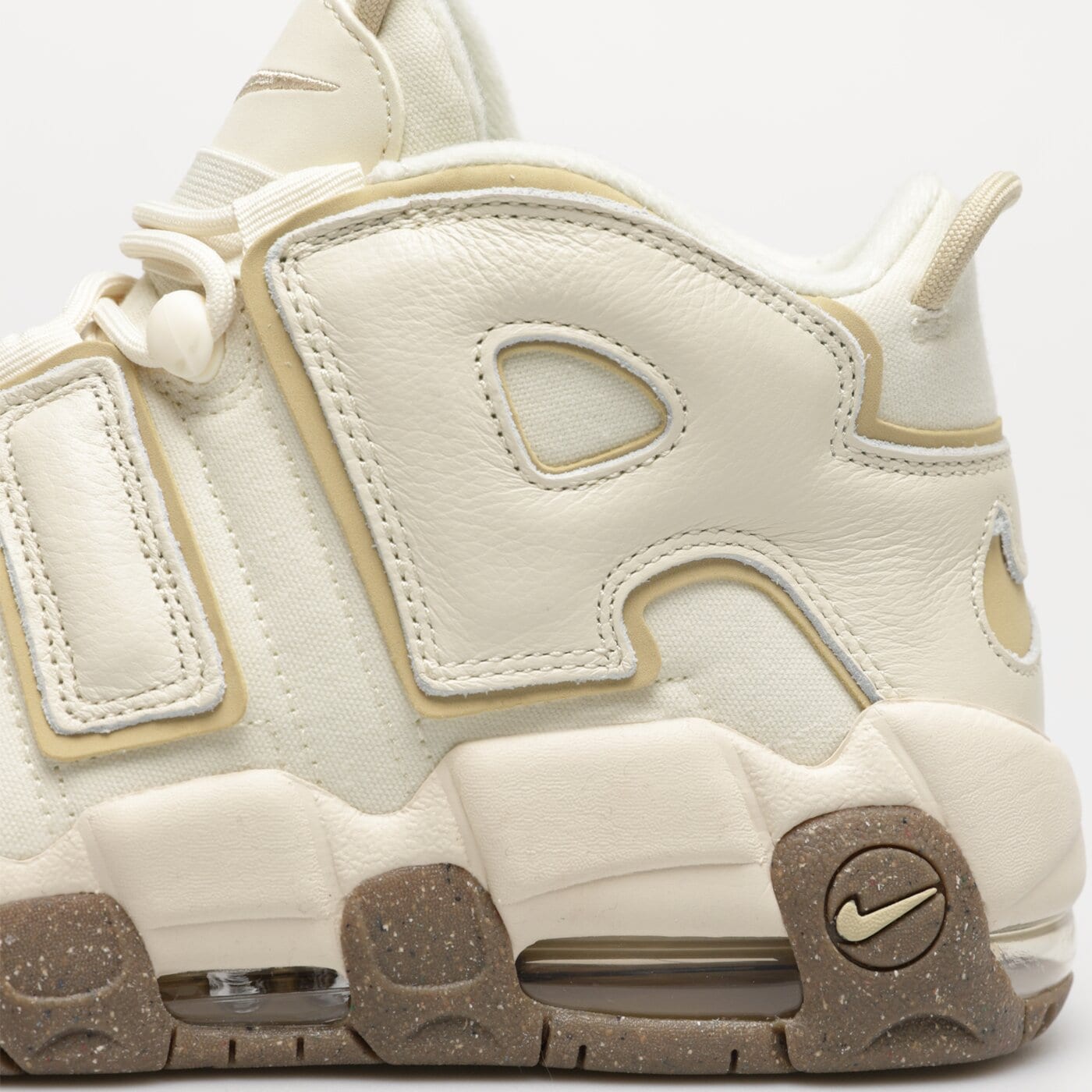 Мъжки маратонки NIKE AIR MORE UPTEMPO '96 dv7230-100 цвят бежов