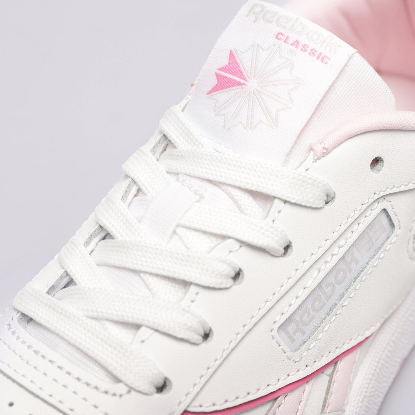 Детски маратонки REEBOK CLUB C REVENGE hr0644 цвят бял