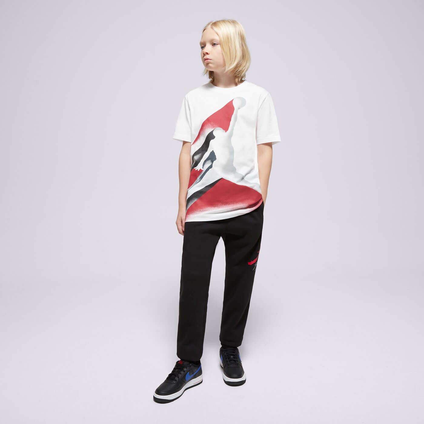 Детска тениска JORDAN ТЕНИСКА JDB 23 FADE AWAY SS TEE BOY 95d538-001 цвят бял