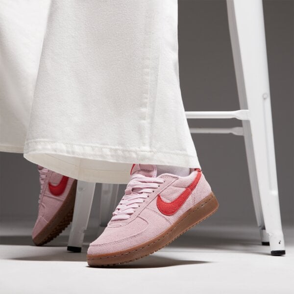 Дамски маратонки NIKE WMNS FIELD GENERAL S&T if1743-602 цвят розов