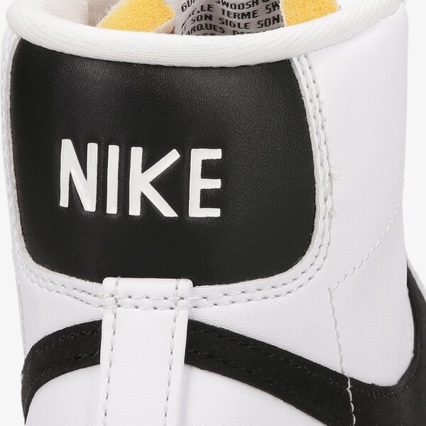 Дамски маратонки NIKE W BLAZER MID '77 NEXT NATURE do1344-101 цвят бял