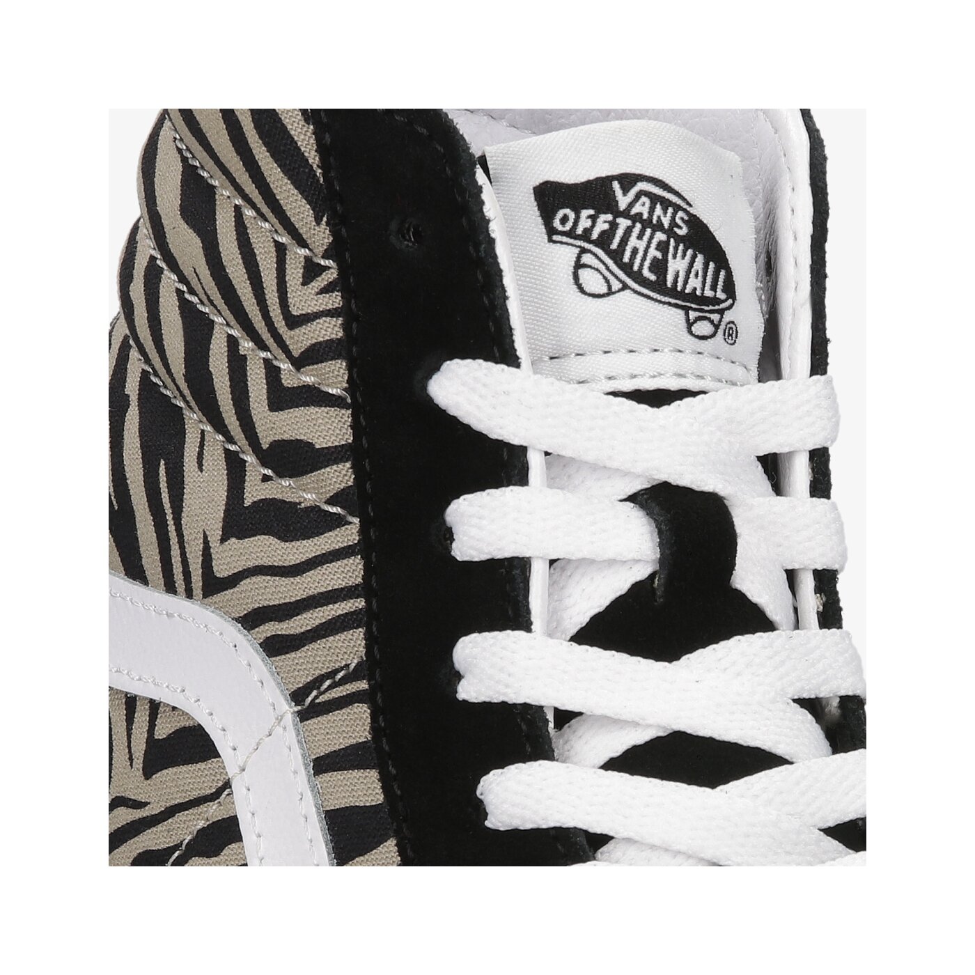 Дамски маратонки VANS UA SK8-HI  vn0a32qg9xb1 цвят черен