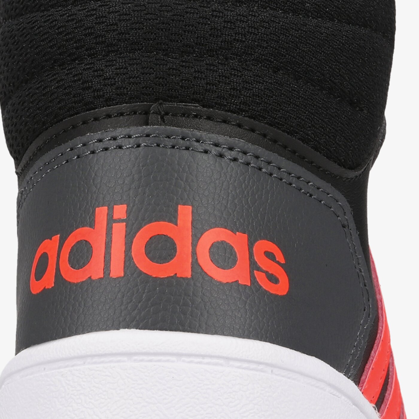 Детски маратонки ADIDAS HOOPS MID 2.0 K gz7768 цвят черен